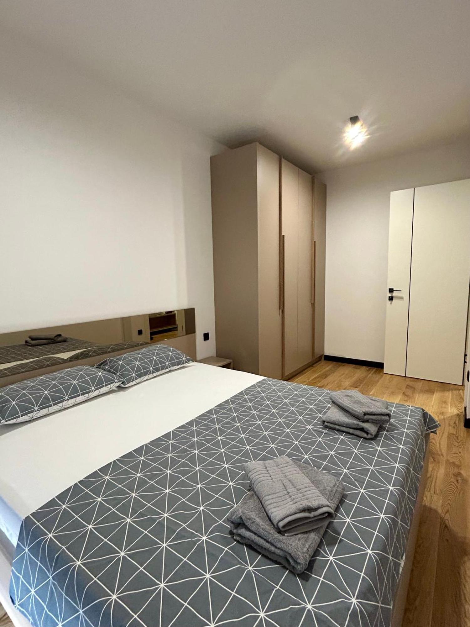 Avenija - Free Garage Apartment Sarajevo