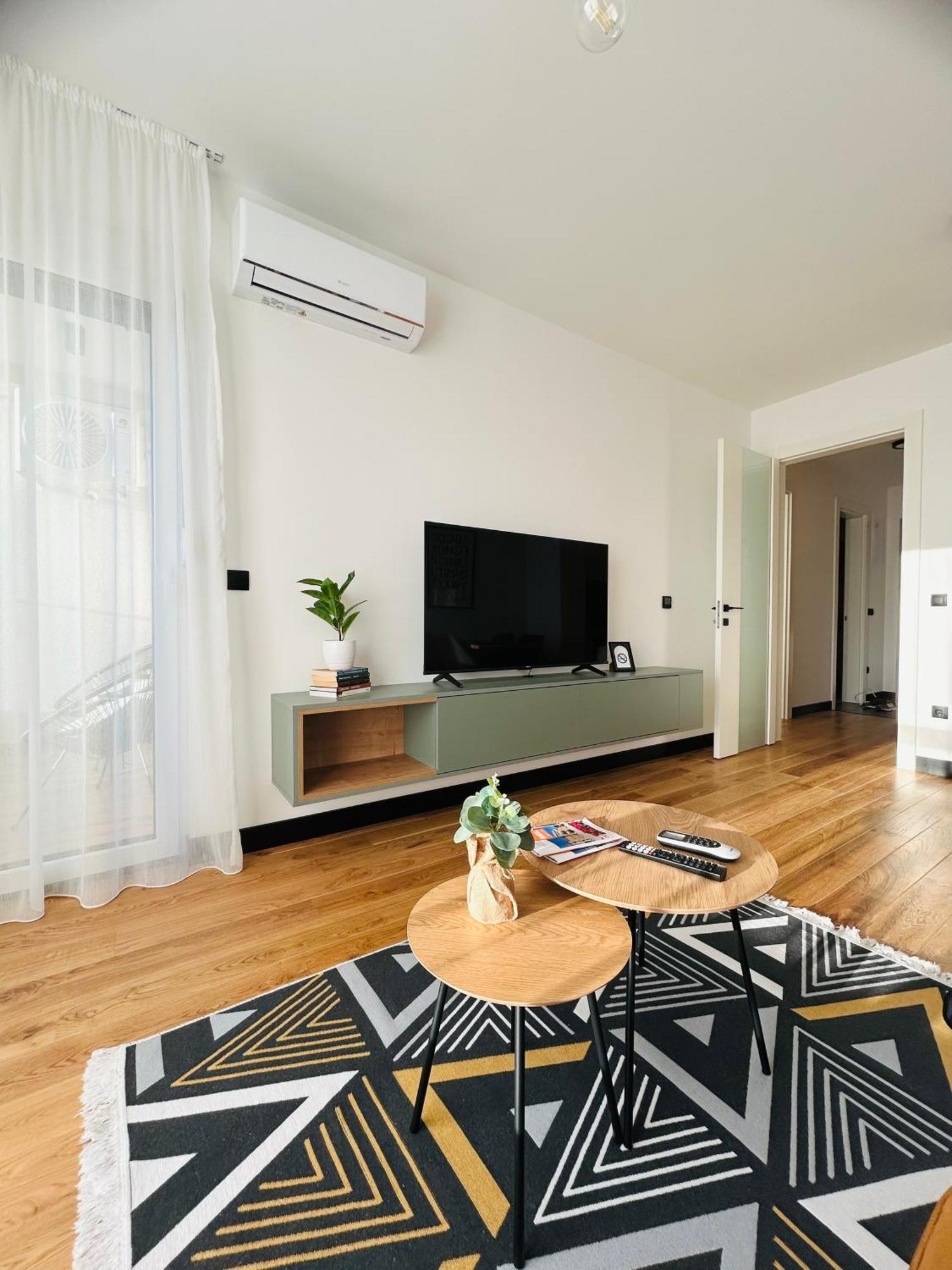 Apartment Avenija - Free Garage